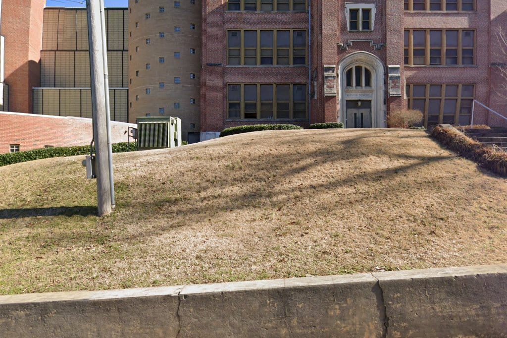 Minor Elementary School