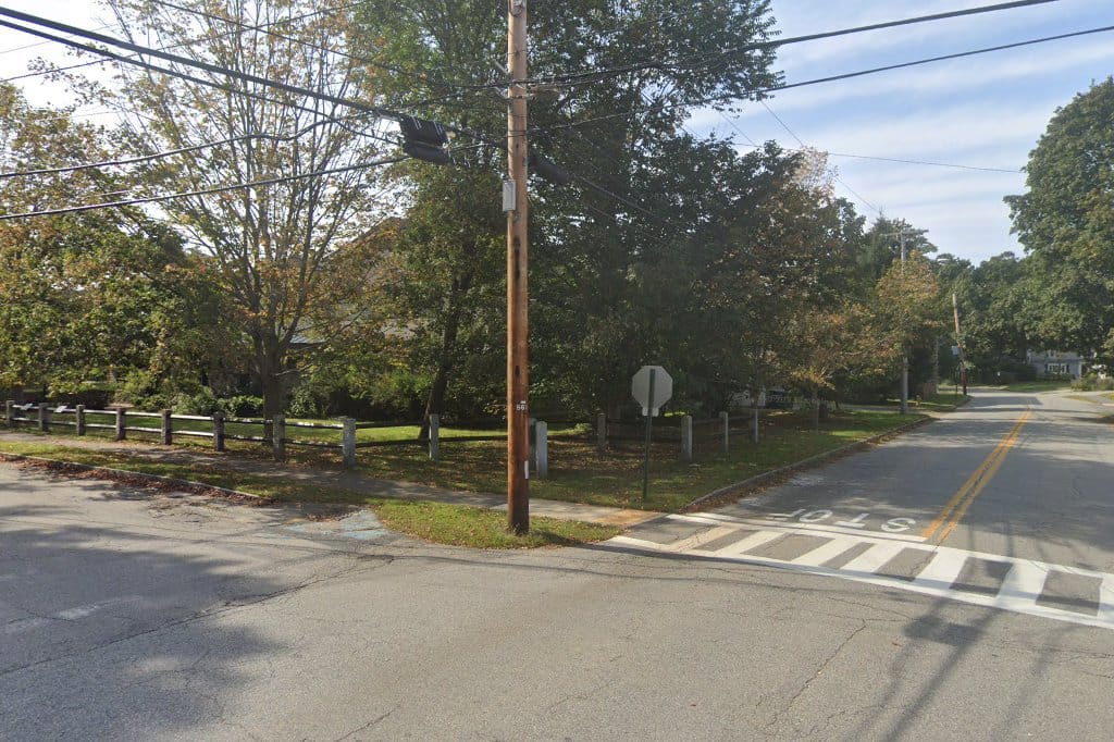 Hamilton-Wenham Public Library