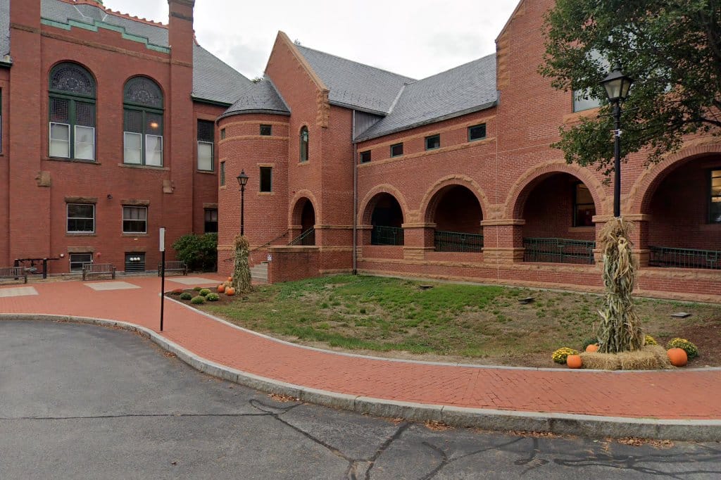 Nevins Memorial Library