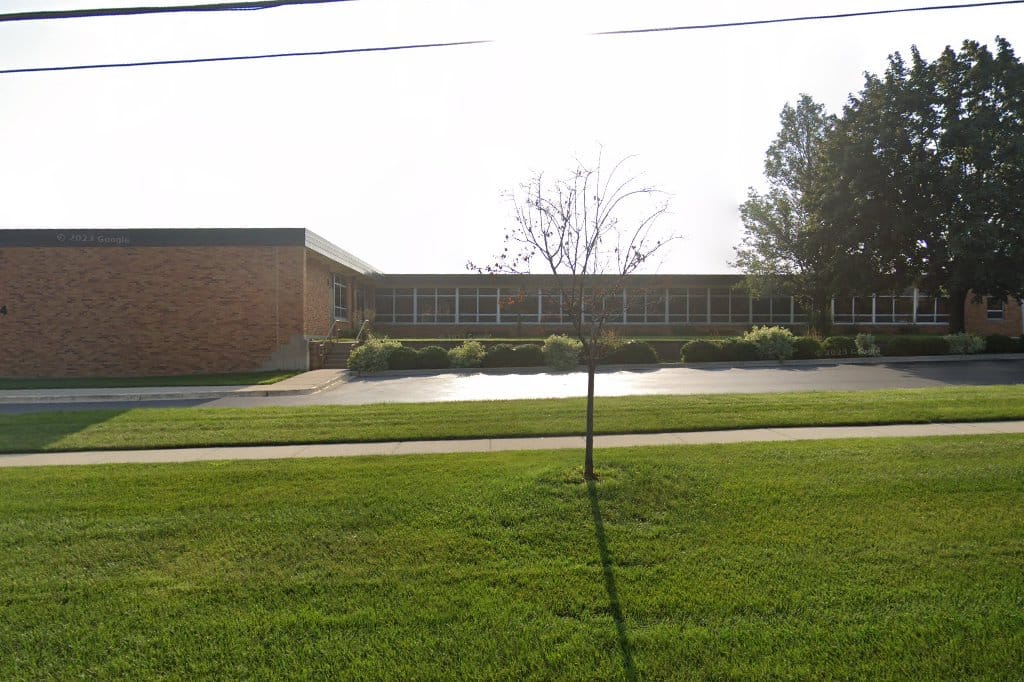 Glen Oaks Middle School