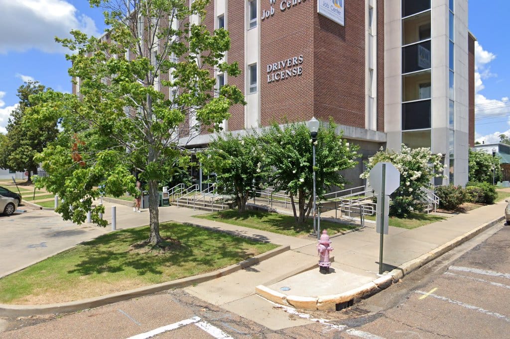 Clarksdale DPS Driver's License Location