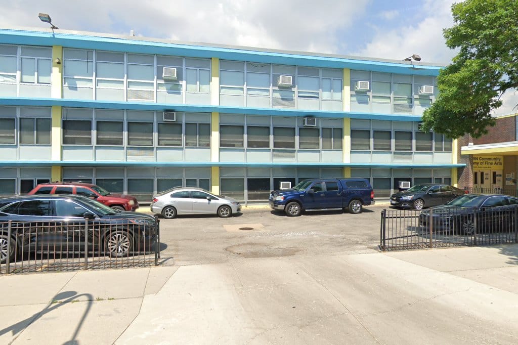 Crown Elementary School Comm Academy Fine Arts Center