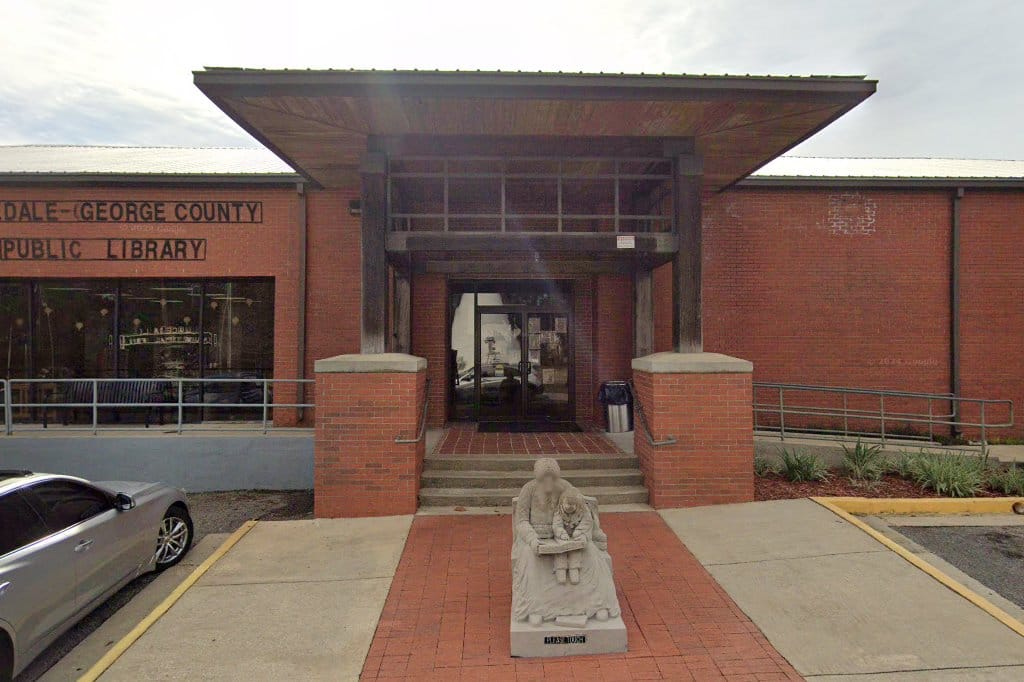 Lucedale-George County Library