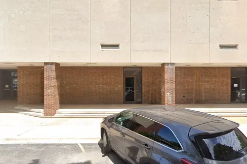 Veterans Memorial Middle School