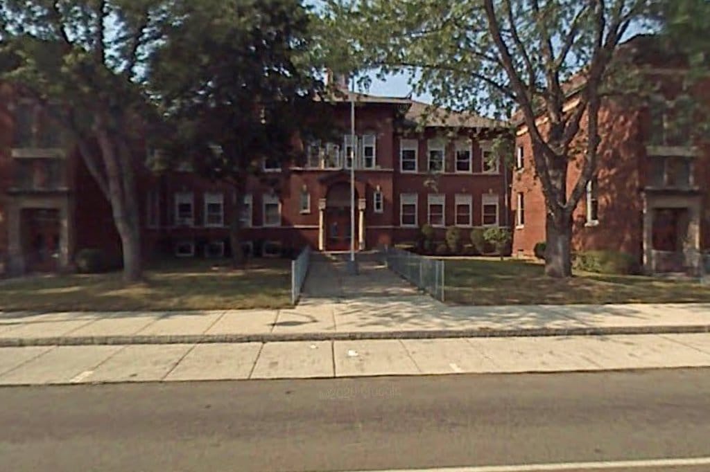 School 44 Lincoln Park