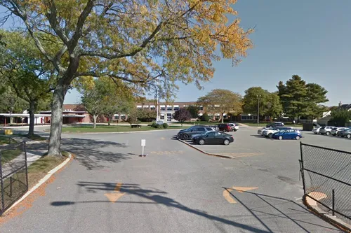 Lee Avenue School