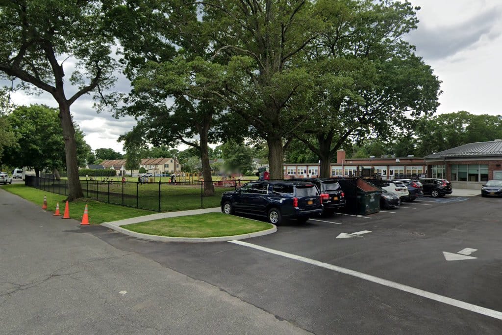 Roslyn Heights Elementary School