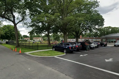 Roslyn Heights Elementary School