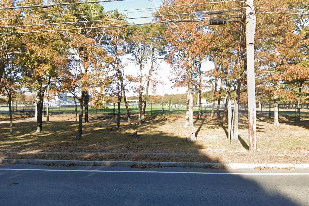 Dennis-Yarmouth Regional High School