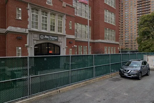 Jim Thorpe Public School 370