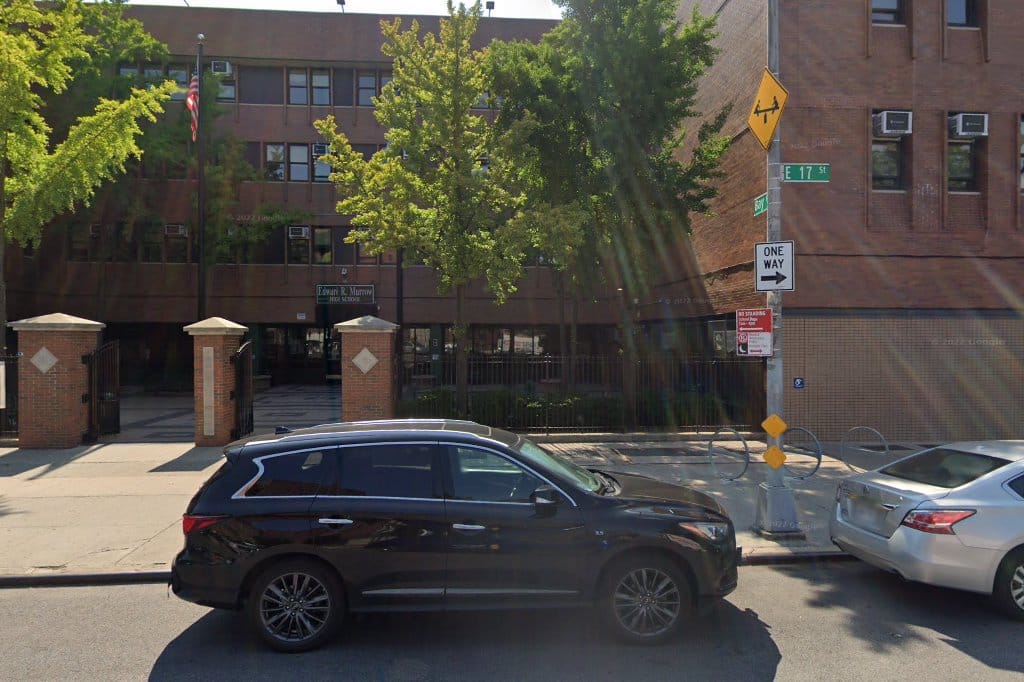 Edward R Murrow High School