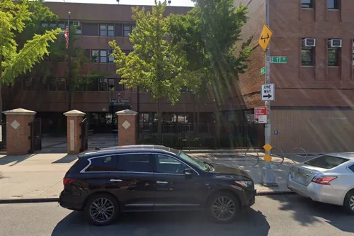 Edward R Murrow High School