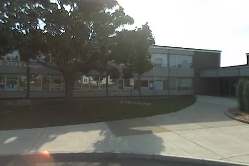 Holmes Elementary School
