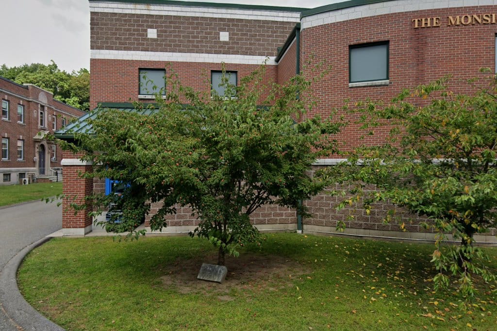 St Leo School