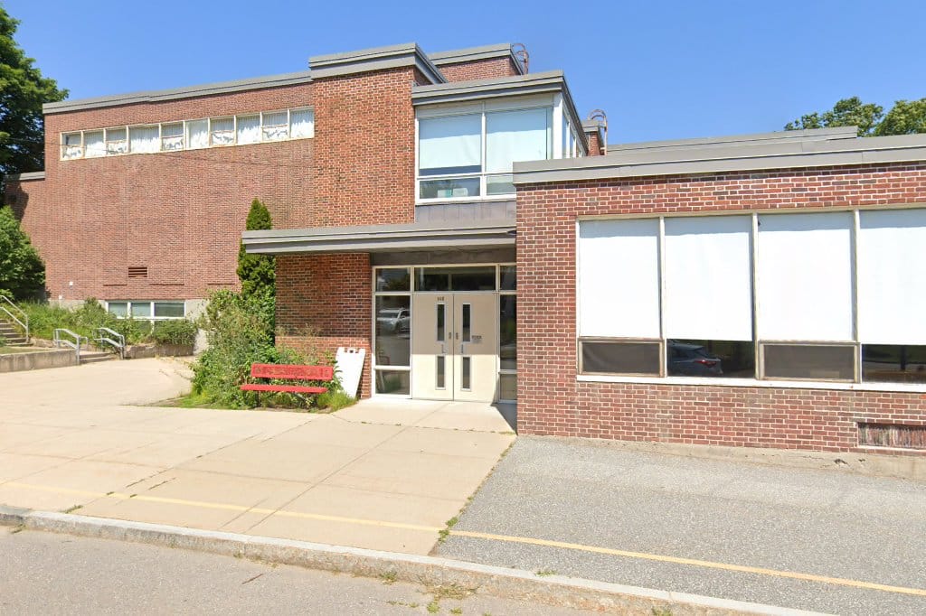 John D Hardy School