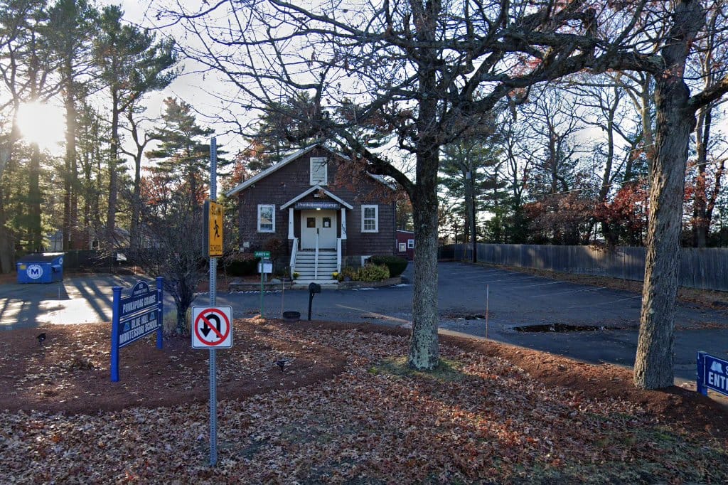 The Blue Hill Montessori School