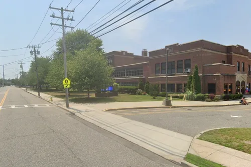 River Elementary School