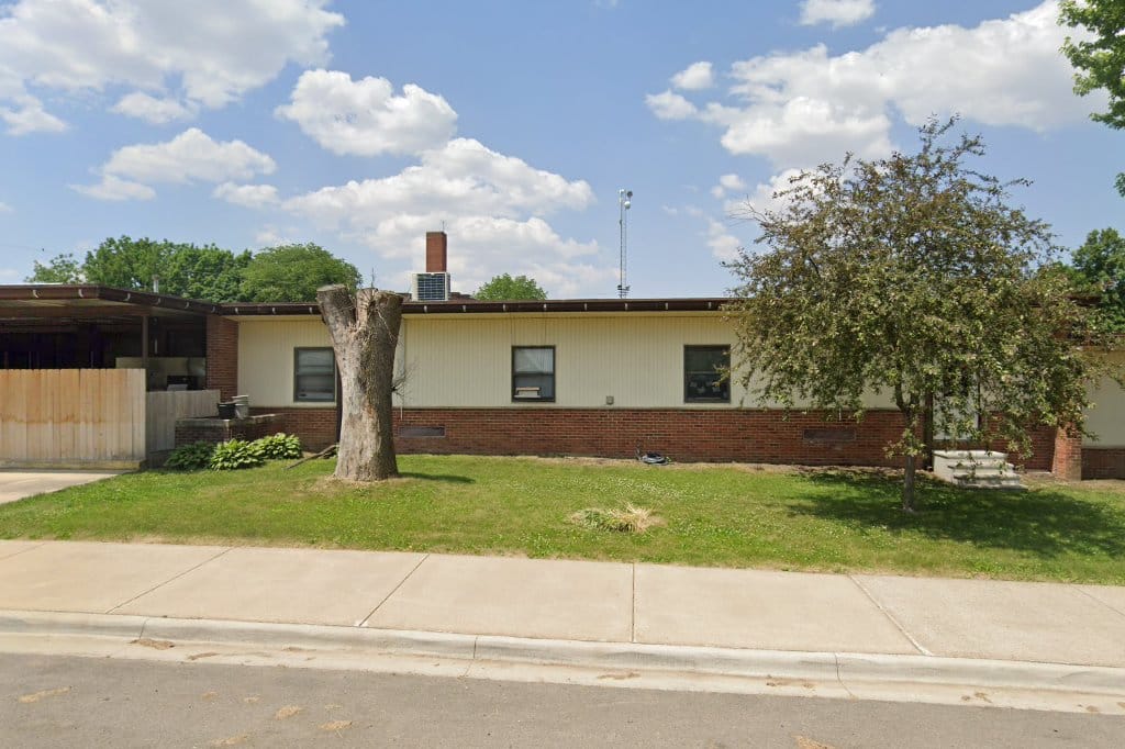 Eastland Elementary School - Lanark