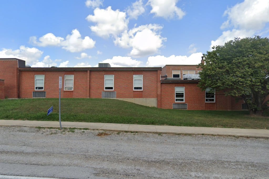 Pocahontas Grade School