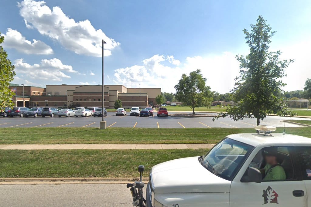 Oak Lawn-Hometown Middle School