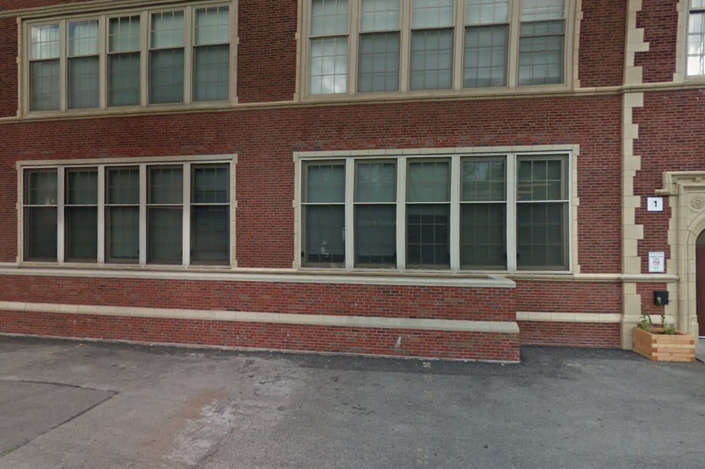 Pasteur Elementary School