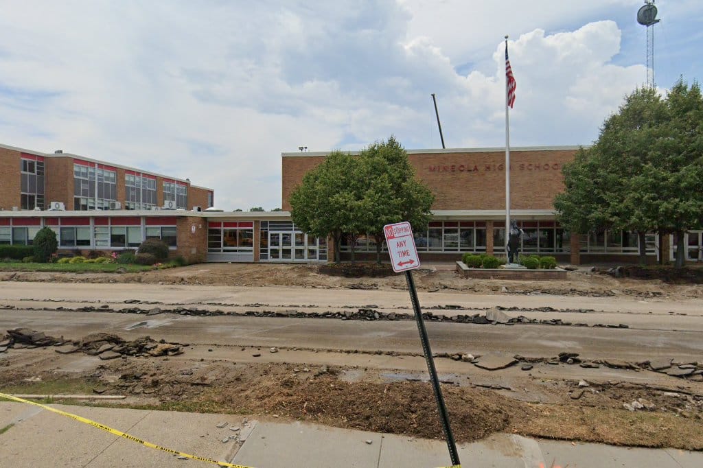 Mineola High School