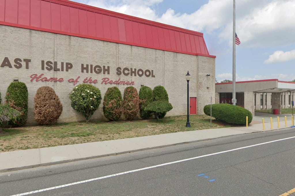 East Islip Middle School