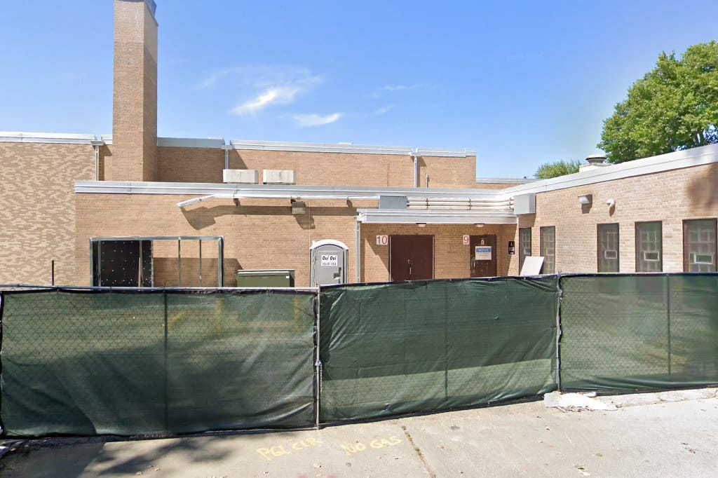 Higgins Elementary School Community Academy