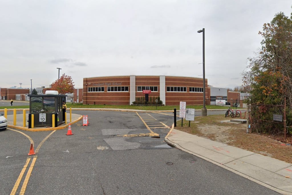 Connetquot High School