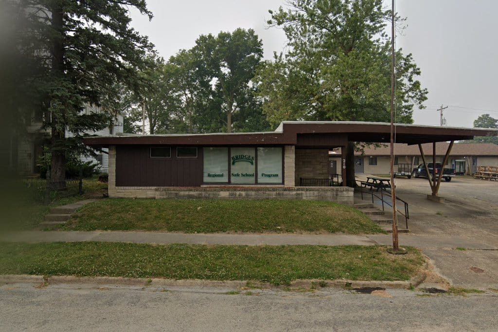 Paris Bridges School