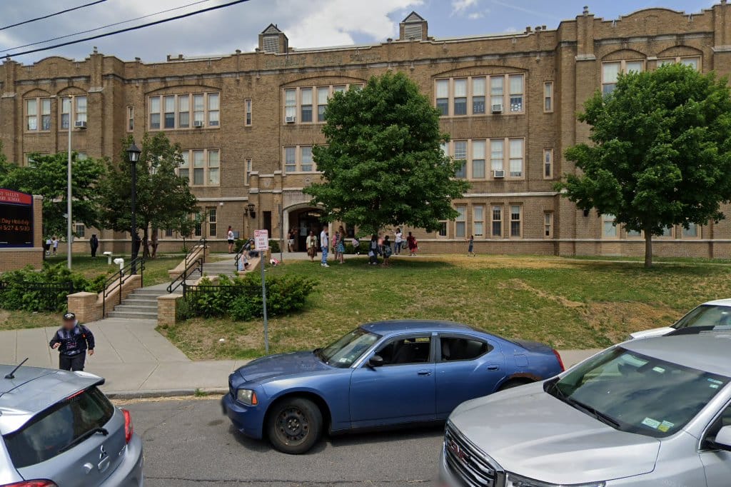 Pleasant Valley School