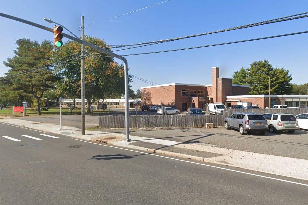J. Irving Baylis School Elementary