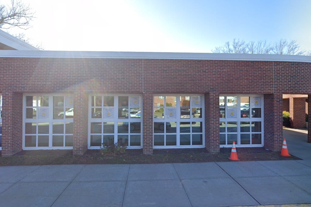 Sunquam Elementary School