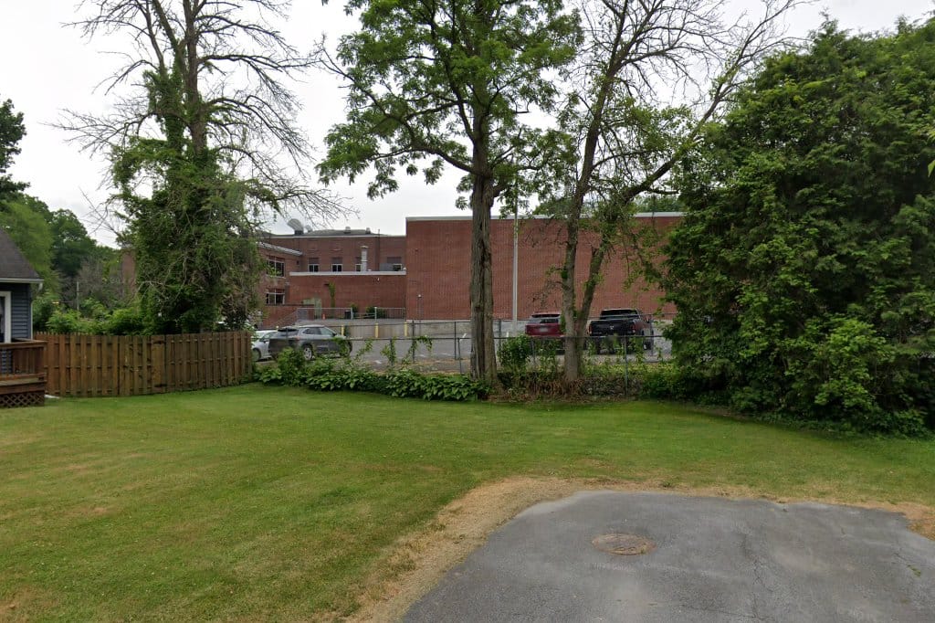 Lake Street Elementary School