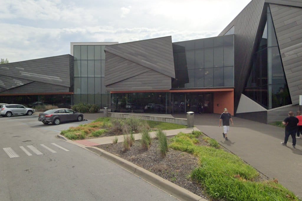 Louisville Free Public Library - Southwest Regional Library