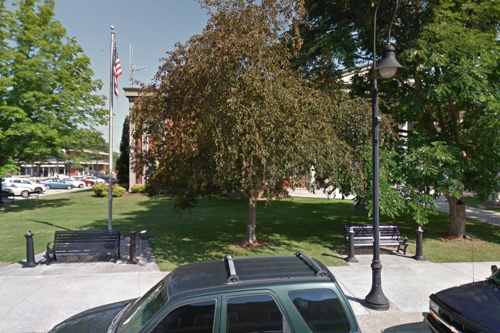 Whiteley County Clerk's Office