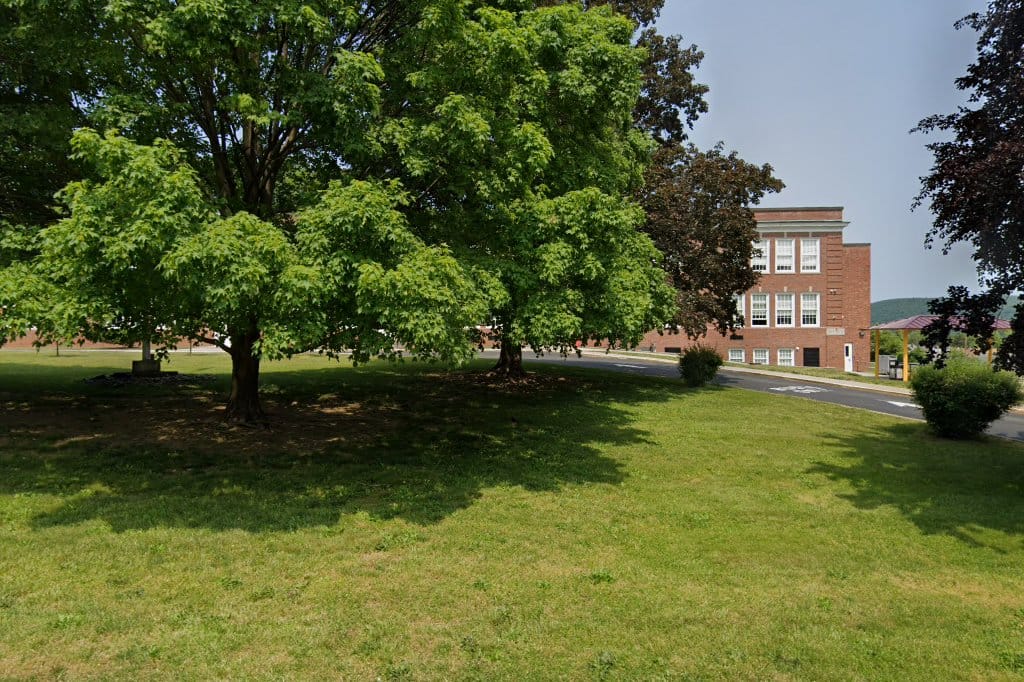 Highland Falls Intermediate School