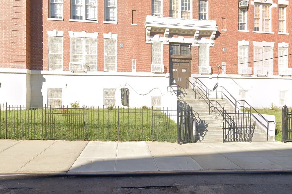 Walter Reed Public School 9