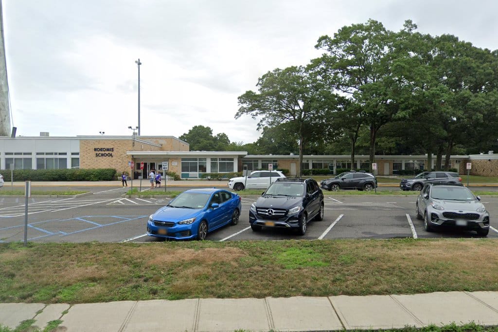 Nokomis School