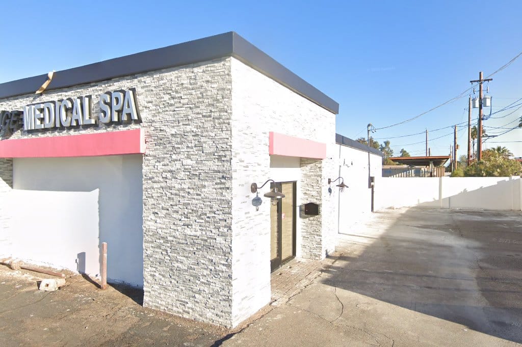 West Plaza Animal Hospital
