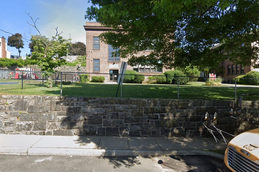 Carl L Dixson Elementary School
