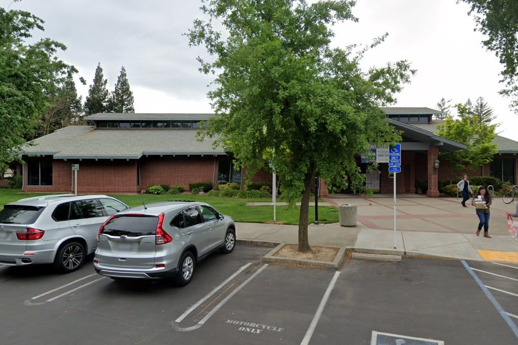 Roseville Public Library: Maidu Branch