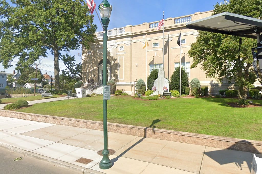 Lyndhurst Public Library