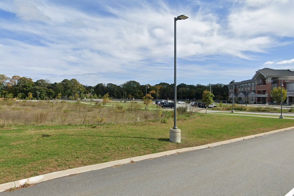 Duxbury High School