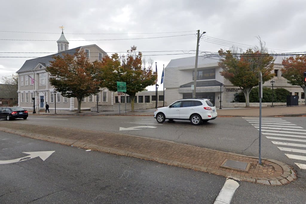 New London Judicial District Court