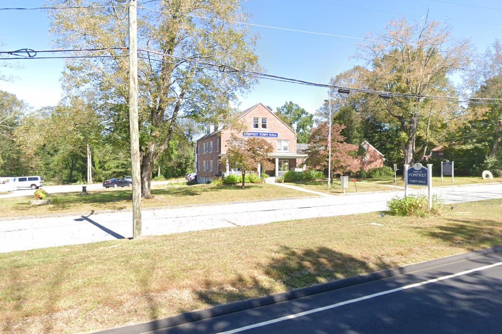 Pomfret Town of Pomfret Public Library