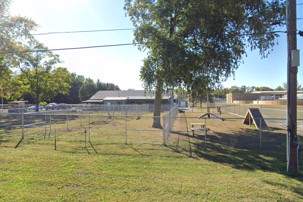 Vincennes Pet Port