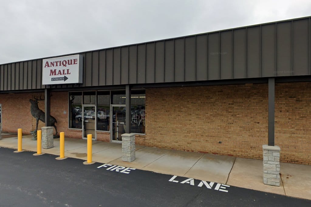 Animal Hospital in St. Charles, MO The County Office