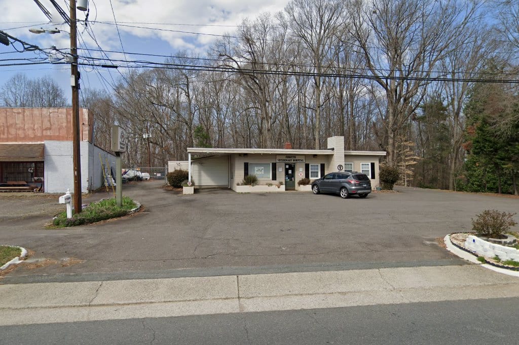 Forsyth Veterinary Hospital