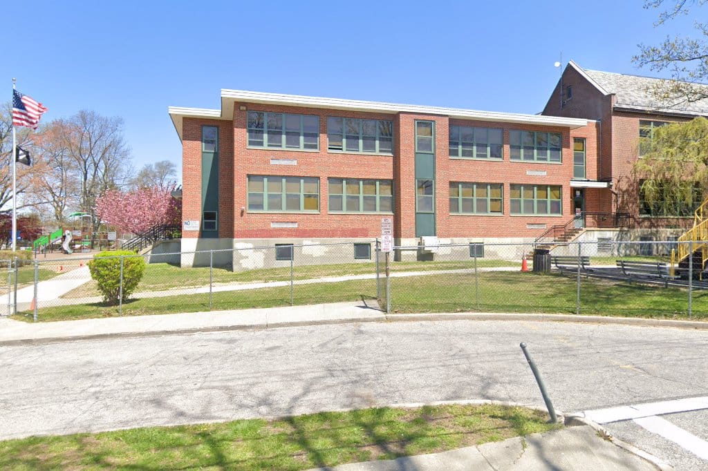 Casimir Pulaski School